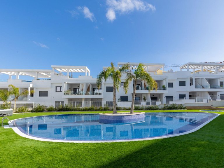 Apartment for Sale in Torrevieja, Alicante 34