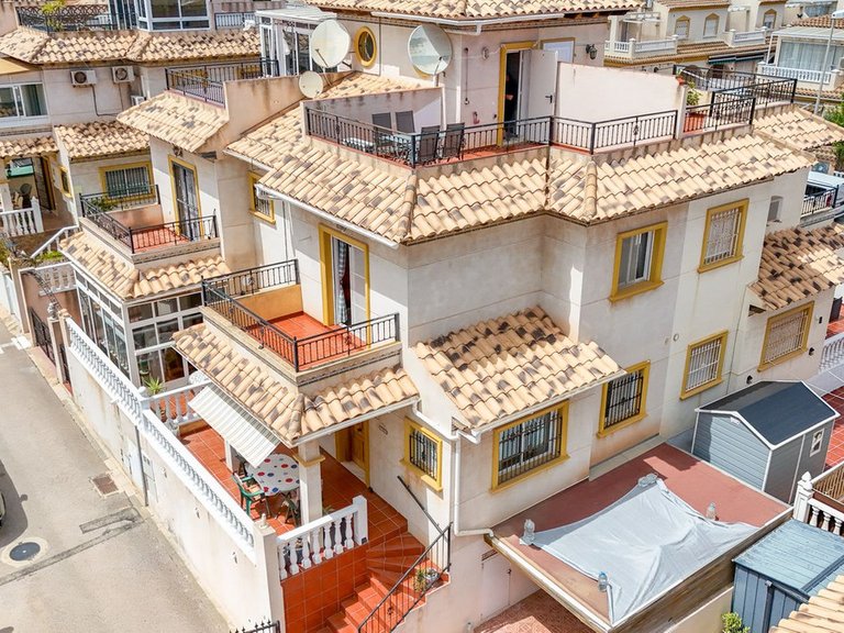 Town House for Sale in La Zenia, Alicante 1