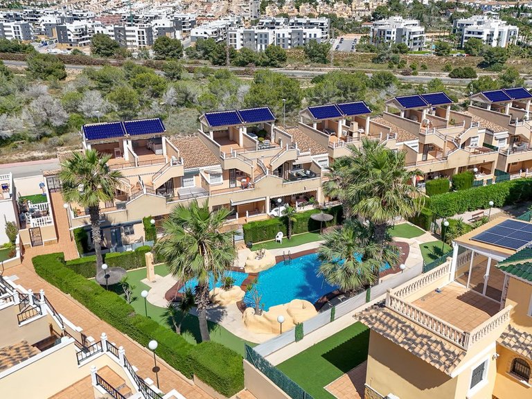 Apartment for Sale in Villamartin, Alicante 2