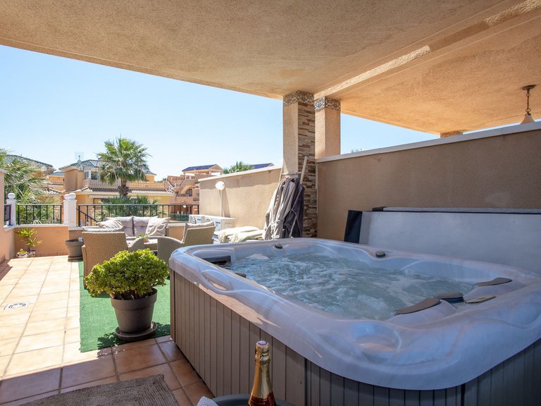 Apartment for Sale in Villamartin, Alicante 26