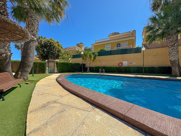 Apartment for Sale in Villamartin, Alicante 32