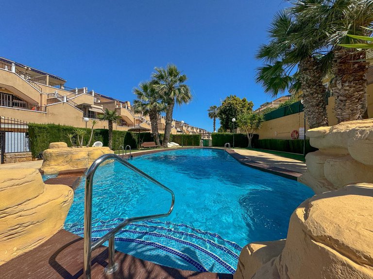 Apartment for Sale in Villamartin, Alicante 34