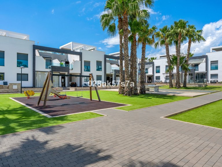 Apartment for Sale in La Zenia, Alicante 26