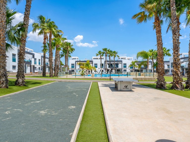 Apartment for Sale in La Zenia, Alicante 28