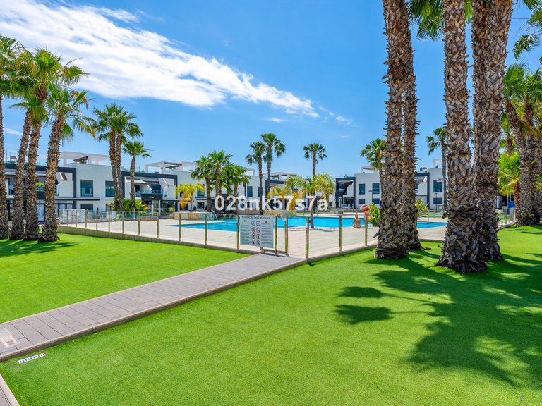 Apartment for Sale in La Zenia, Alicante 29