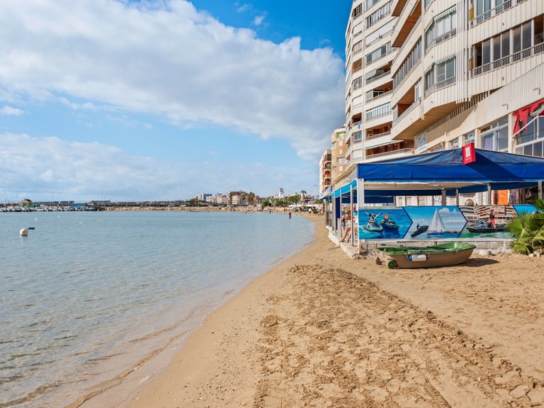 Apartment for Sale in Torrevieja, Alicante 28