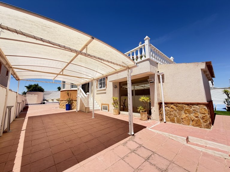 Villa for Sale in Torremendo, Alicante 34