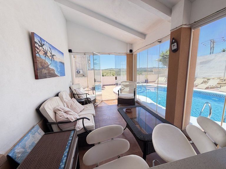 Villa for Sale in Torremendo, Alicante 38
