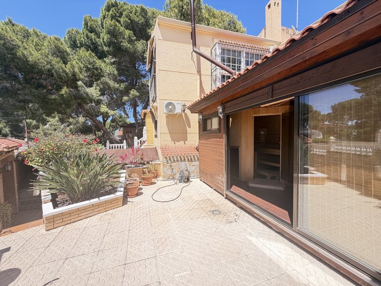 Villa for Sale in Los Balcones, Alicante 11