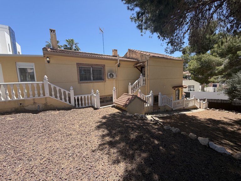 Villa for Sale in Los Balcones, Alicante 33