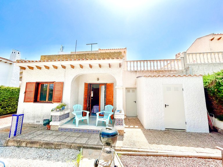 Villa for Sale in La Zenia, Alicante 11