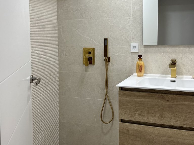 Apartment for Sale in Torrevieja, Alicante 20