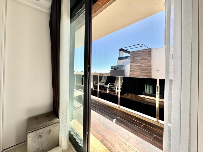 Villa for Sale in Cabo Roig, Alicante 22