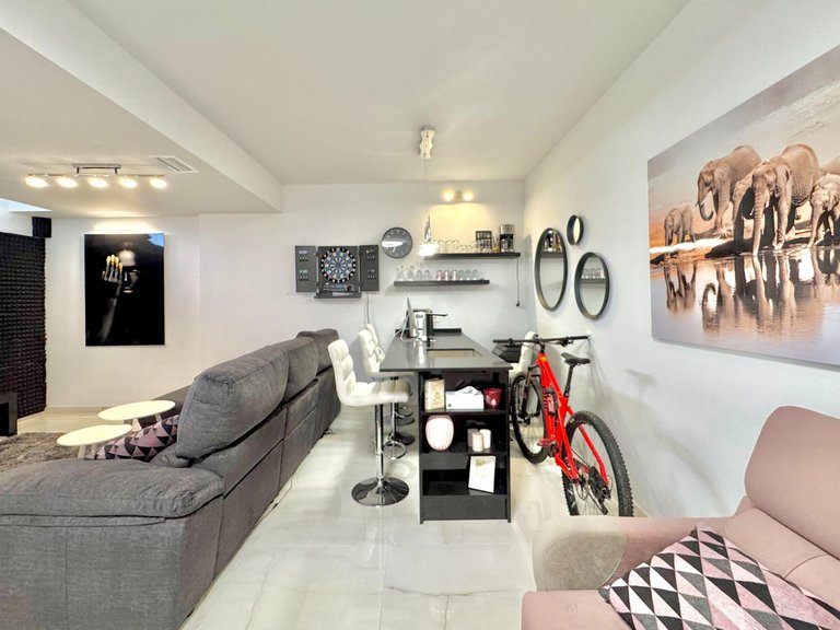 Villa for Sale in Cabo Roig, Alicante 33