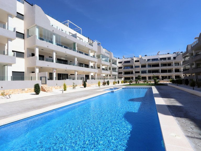 Apartment for Sale in Villamartin, Alicante 31