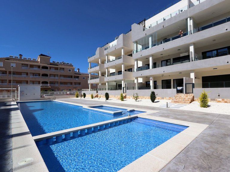 Apartment for Sale in Villamartin, Alicante 34