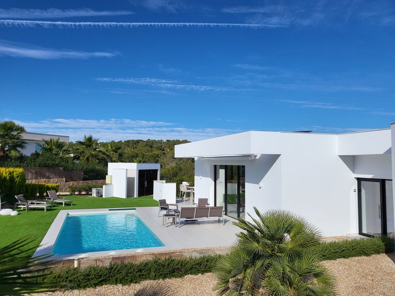 Villa for Sale in Las Colinas, Alicante 3