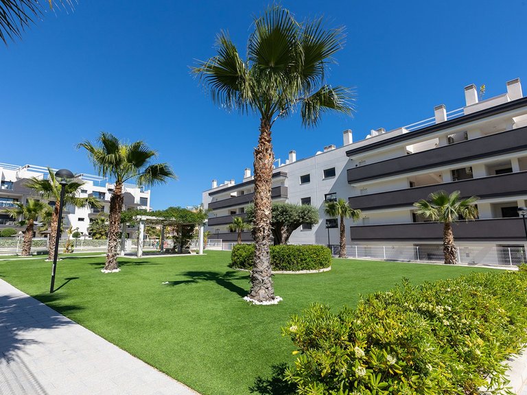 Apartment for Sale in Villamartin, Alicante 4