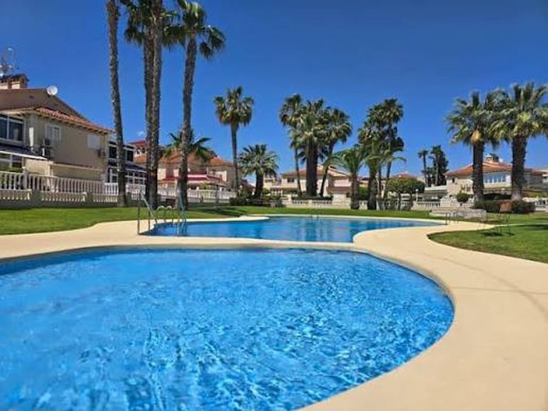 Apartment for Sale in Playa Flamenca, Alicante 1