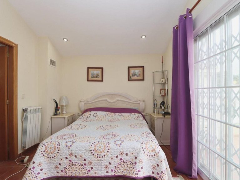 Villa for Sale in Playa Flamenca, Alicante 11