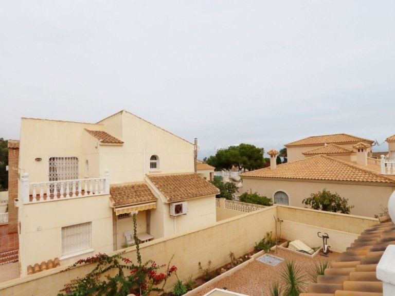 Villa for Sale in Playa Flamenca, Alicante 17