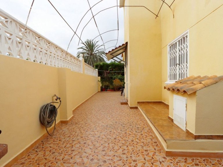Villa for Sale in Playa Flamenca, Alicante 25