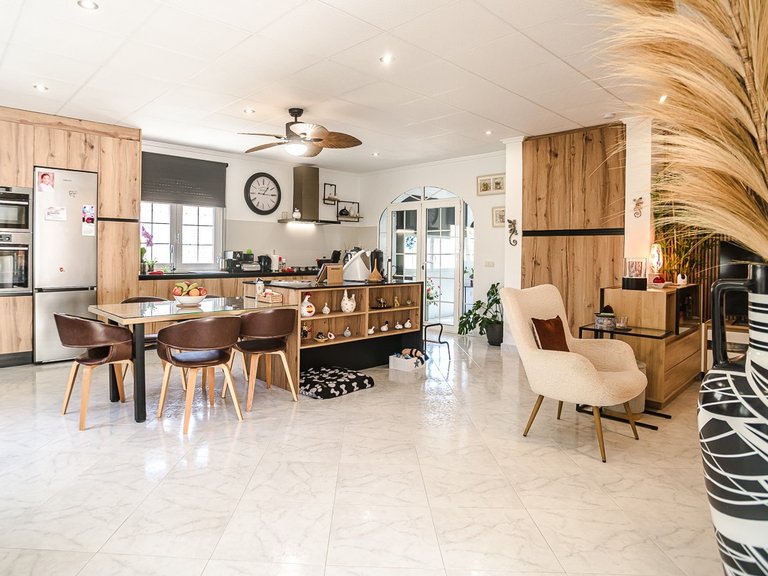 Villa for Sale in La Marina, Alicante 4