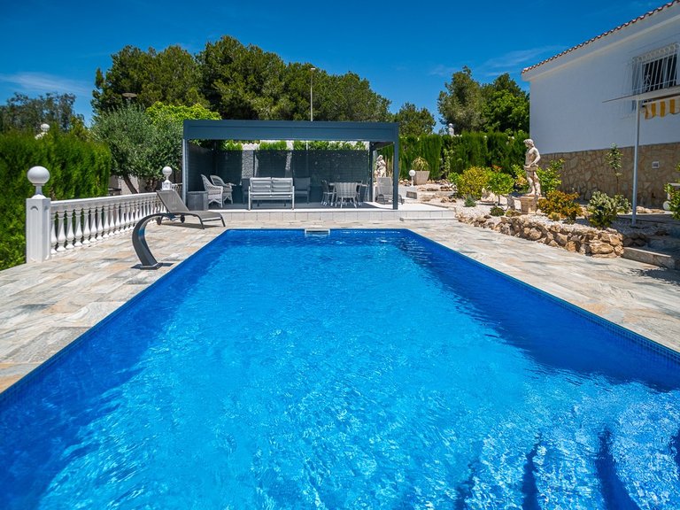 Villa for Sale in La Marina, Alicante 41