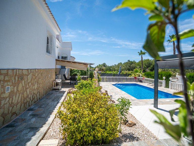Villa for Sale in La Marina, Alicante 49