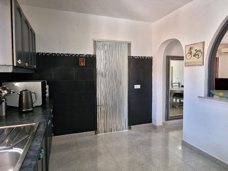 Villa for Sale in Orihuela, Alicante 11