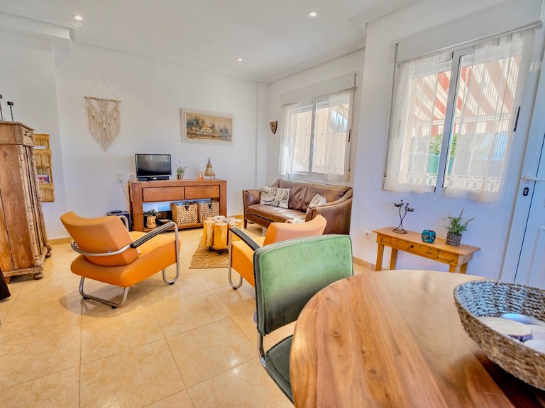 Villa for Sale in Guardamar Del Segura, Alicante 4