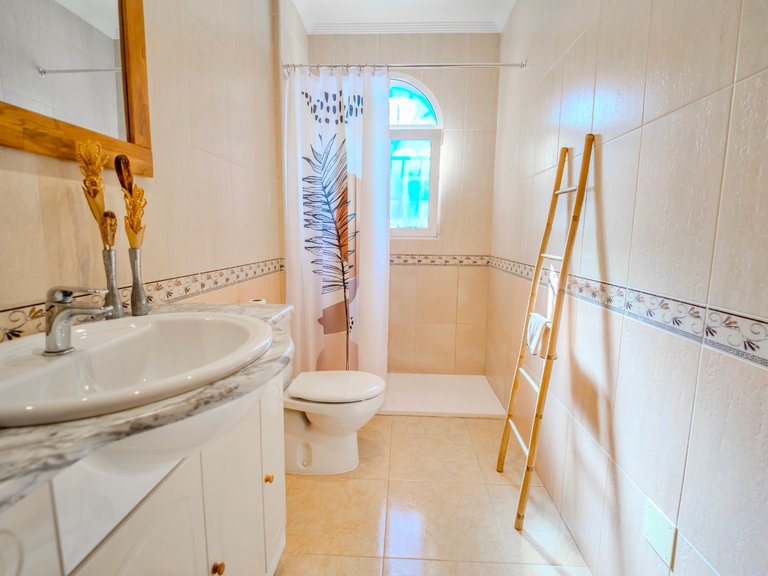Villa for Sale in Guardamar Del Segura, Alicante 20