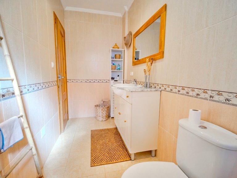 Villa for Sale in Guardamar Del Segura, Alicante 21