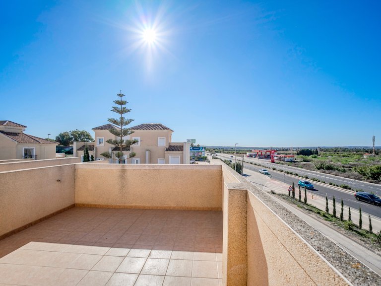 Villa for Sale in Guardamar Del Segura, Alicante 31