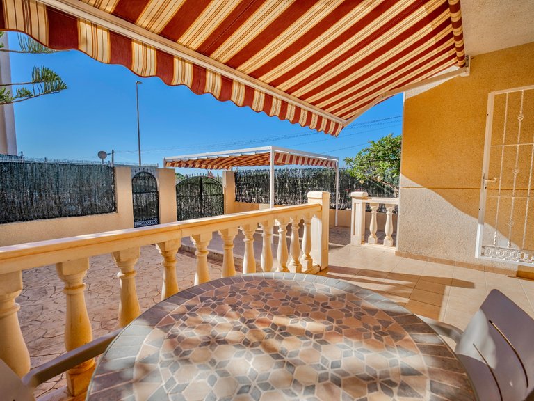 Villa for Sale in Guardamar Del Segura, Alicante 33
