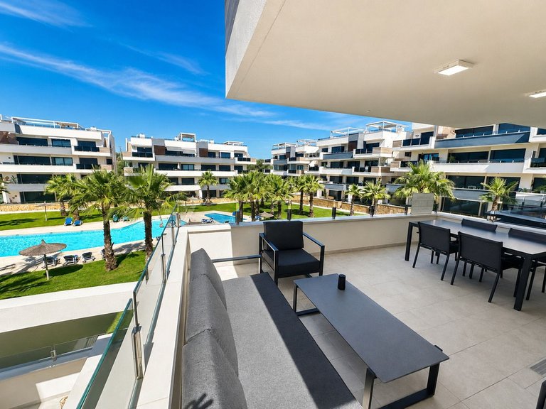 Apartment for Sale in Los Altos, Alicante 3