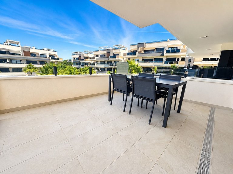 Apartment for Sale in Los Altos, Alicante 26