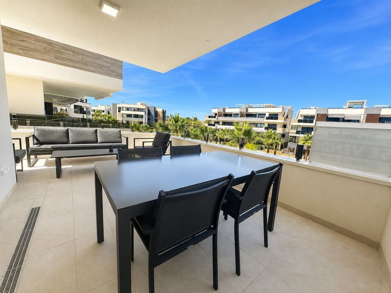 Apartment for Sale in Los Altos, Alicante 27