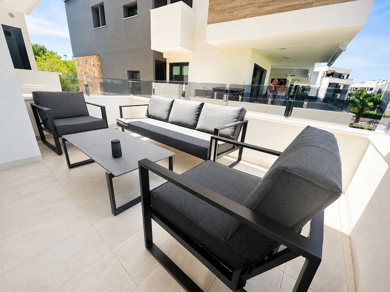 Apartment for Sale in Los Altos, Alicante 28