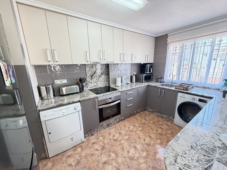 Town House for Sale in La Zenia, Alicante 10