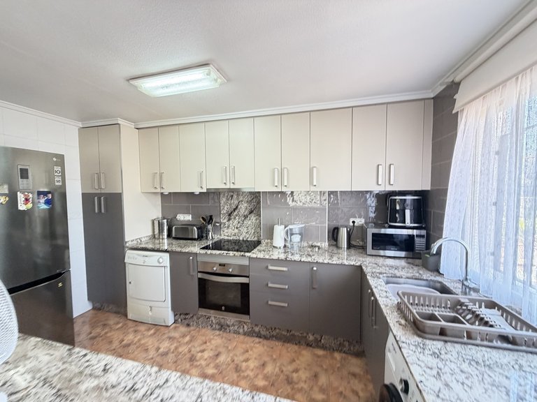 Town House for Sale in La Zenia, Alicante 12