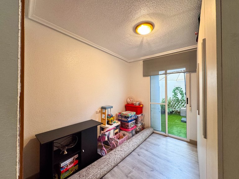 Apartment for Sale in Torrevieja, Alicante 23