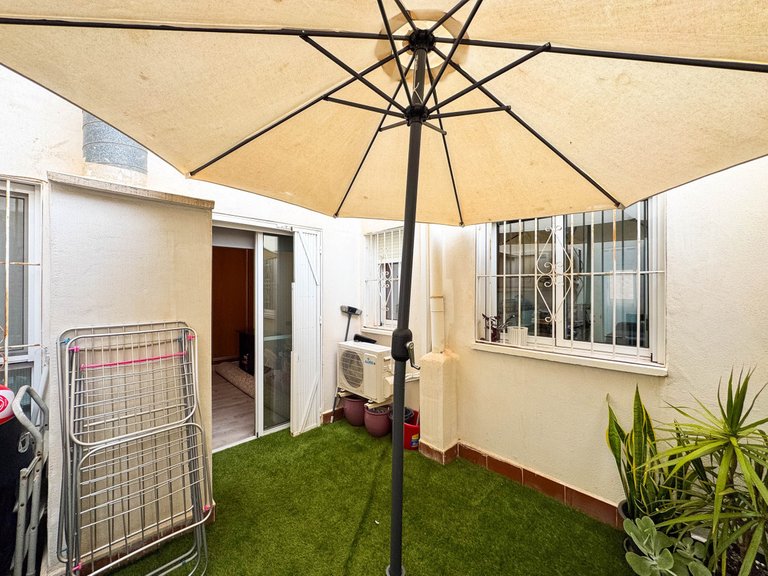 Apartment for Sale in Torrevieja, Alicante 27