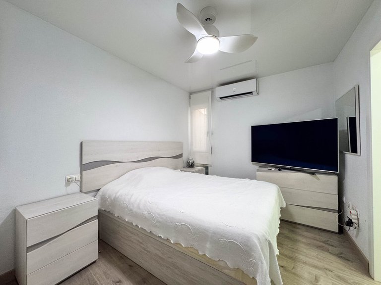 Apartment for Sale in Torrevieja, Alicante 41