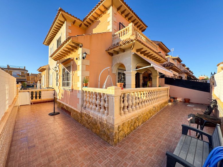 Town House for Sale in Torrevieja, Alicante 1