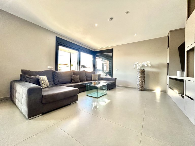 Villa for Sale in Los Balcones, Alicante 5