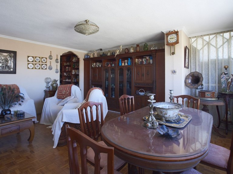 Apartment for Sale in Alicante, Alicante 11
