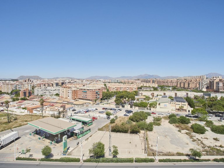 Apartment for Sale in Alicante, Alicante 16