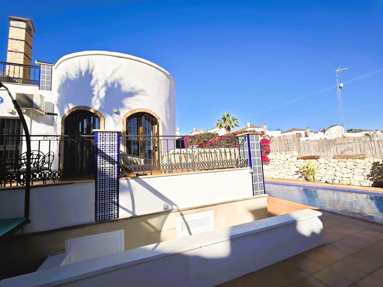 Villa for Sale in Algorfa, Alicante 1