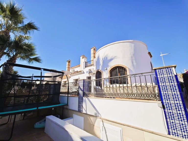 Villa for Sale in Algorfa, Alicante 33